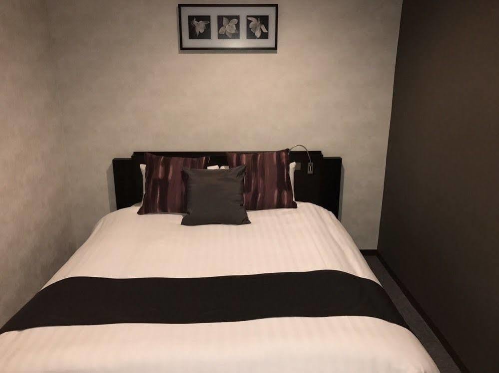 Akasaka Crystal Hotel (Adults Only) Tokyo Dış mekan fotoğraf